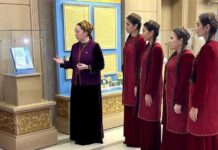 В Ашхабаде студенты МУГНиР посетили обновленный Музей нейтралитета