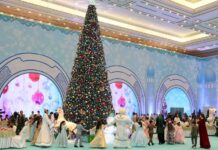 Hormatly Prezidentimiz Serdar Berdimuhamedow Täze ýyl dabaralaryna gatnaşdy