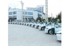 Şa serpaýyňyz gutly bolsun, hormatly ýaşlar!