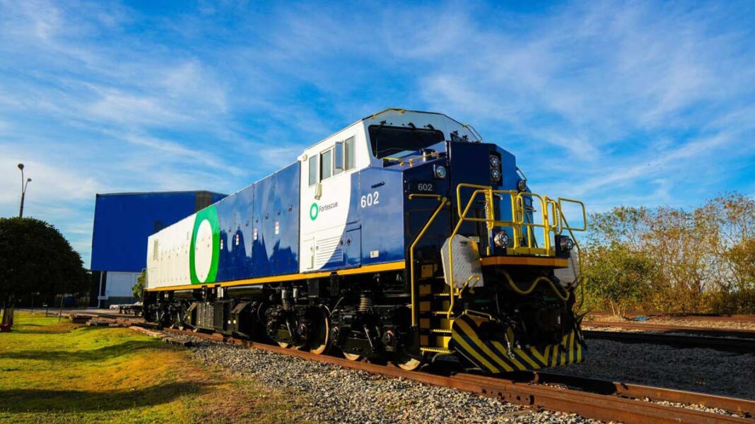 Fortescue-electric-train-australia-03-4