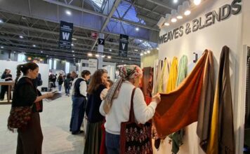 Туркменские бренды показали свои коллекции на известных парижских выставках