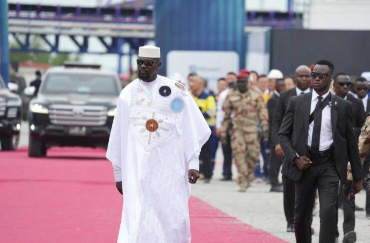 Dumbuýa Gwineýadaky Prezident saýlawlarynda ýeňiş gazandy