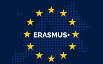 Великобритания возвращается в программу Erasmus