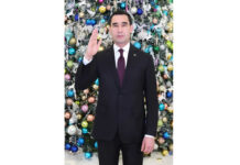 Türkmenistanyň Prezidenti Serdar Berdimuhamedowyň türkmen halkyna Täze ýyl gutlagy