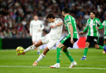 “Barselona” soňky minutlarda, “Real” aňsatlyk bilen ýeňiş gazandy