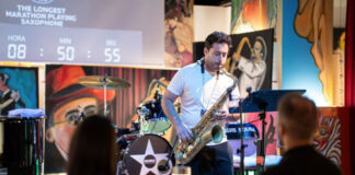 Saksofon çalmakda dünýä rekordyny goýdy