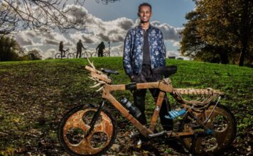 Путешествие по Великобритании на деревянном велосипеде