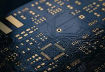 На Китай приходится более половины мировых инвестиций в полупроводниковые стартапы