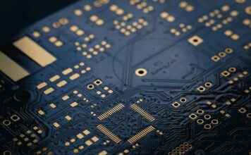 На Китай приходится более половины мировых инвестиций в полупроводниковые стартапы