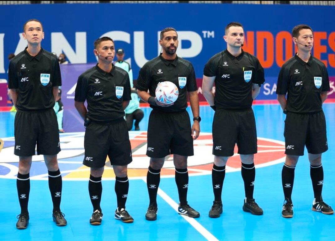 A-referee-from-Turkmenistan-officiated-at-the-Asian-Futsal-Cup-match