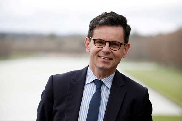 FRANCE-LOUVRE-director-de-kar