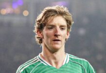 1-nji ýarymda 4 gol geçiren 2-nji futbolçy boldy