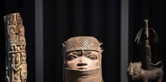 Kembrij Benin bürünçlerini Nigeriýa gaýtardy