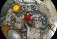 Kosmonawtlar üçin kir ýuwujy maşyn we duş kabinasy döredilýär