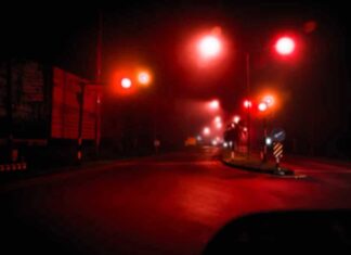 Ýarganatlary goramak üçin gyzyl yşyklandyryş