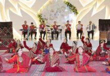 В Ахалском велаяте Туркменистана прошел конкурс Женщина года