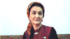 “Siziň üçin, körpeler!” gepleşigi bilen adygan