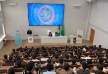 Türkmenistanyň Gazagystan Respublikasyndaky Ilçisi uniwersitetde leksiýa bilen çykyş etdi