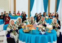 Halkara zenanlar güni uly dabaralara beslenýär