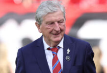 44 ýyldan soň öňki toparyna gaýdyp geldi