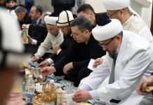 Sadyr Žaparow agzaçar berdi