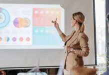 ÝB-de zenan ýolbaşçylaryň paýy artýar