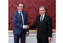 Türkmen halkynyň Milli Lideri UNIDO-nyň Baş direktory bilen duşuşdy