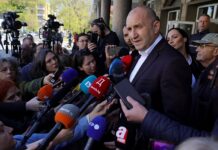 Rumen Radew Bolgariýadaky saýlawlarda öňe saýlandy