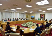 Türkmenistanyň Mejlisinde häzirki zaman jemgyýetinde zenanlaryň ornuna bagyşlanan maslahat geçirildi