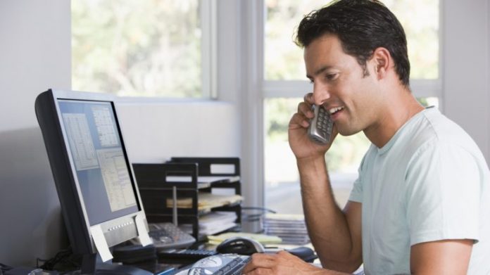 working-online-from-home-770x433
