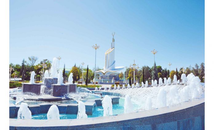 ashgabat-monument-park-city-of-love