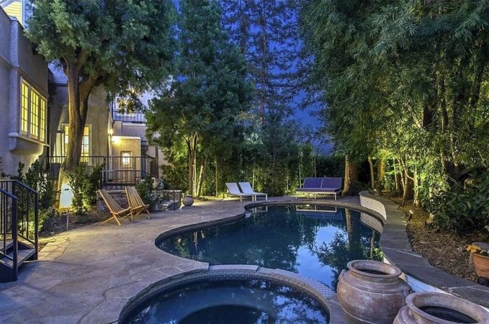 dicaprio sale house