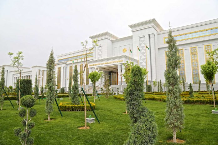 Halk-maslahaty-mejlisi-diwany
