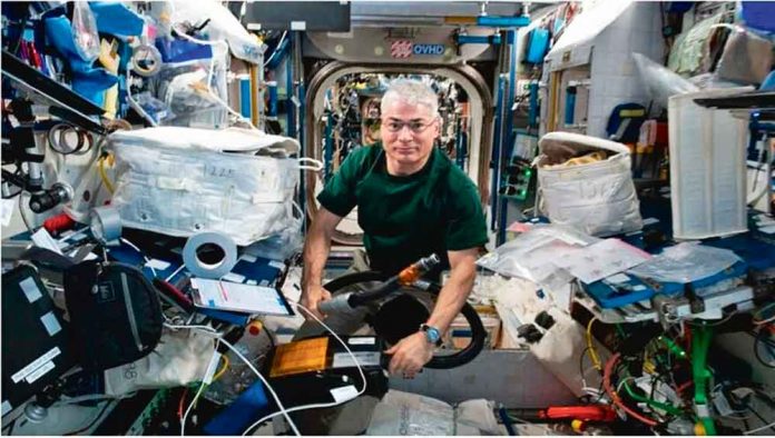 Mark-Vande-Hei-nasa-astrnaut-nasa
