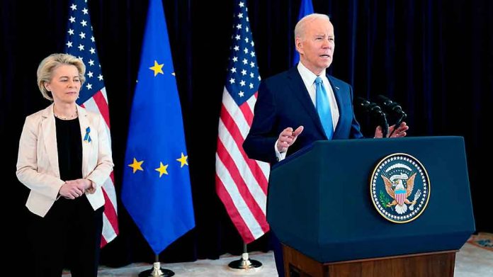 biden_ursula-baiden-in-europe