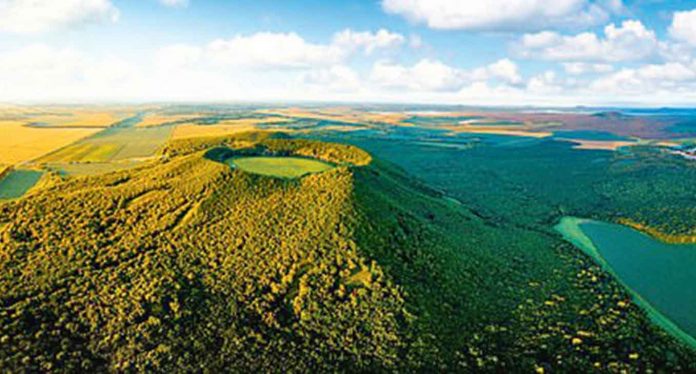 biggest-crater-in-china