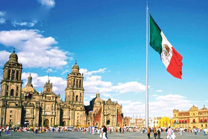 mexica-meksika-flag