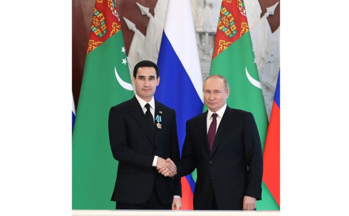 presidents-of-turkmen-and-russia-11-06-004