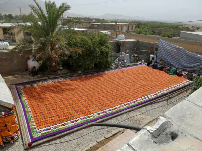 biggest-largest-kilim-iran