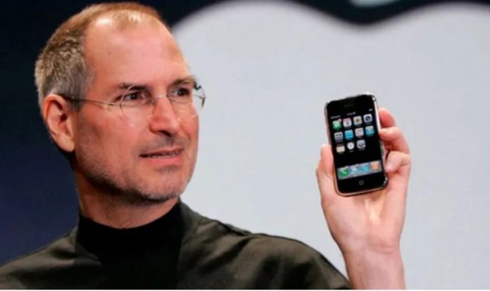 first iphon