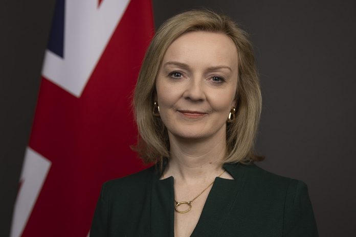 Liz_Truss_Official_Photo