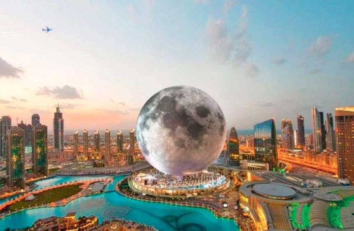 moon-in-dubai