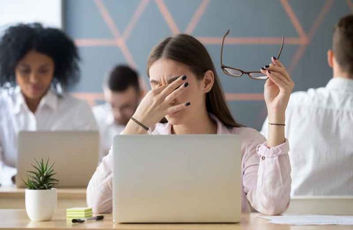 Easy-Eye-Exercises-To-Improve-Vision-goz-yadawlygy-yorgunlu