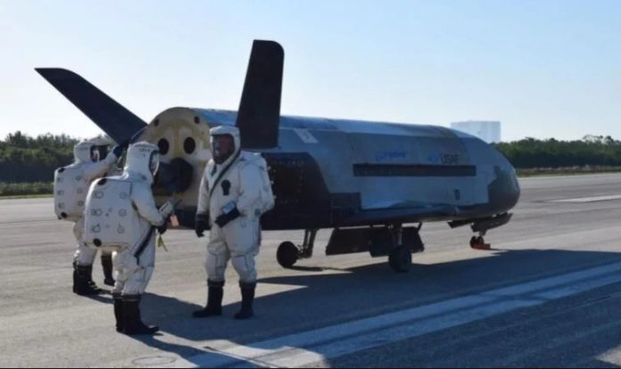 X-37B space robot plane nasa