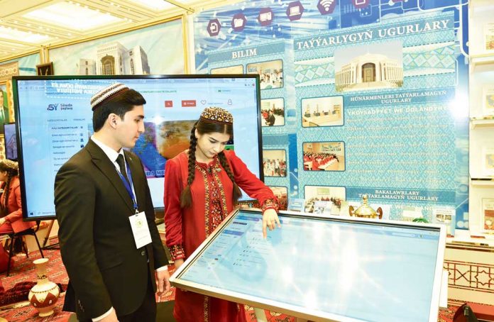bilim-ylym-talyp-turkmen-ARS_5740
