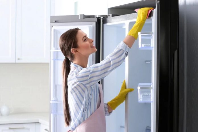 clean fridge refrigator