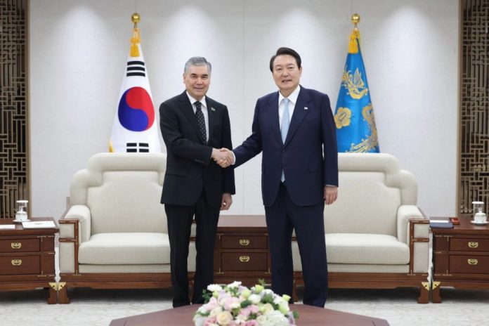 president of korea halk maslahaty berdimuhamedow 29112022tek-960x640