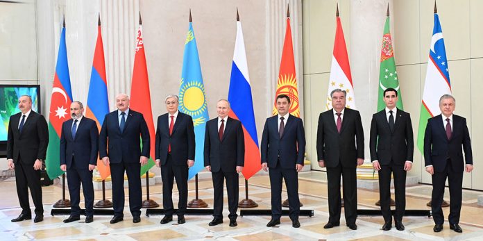 GDa-resmi-dal-sammit-s-peterburg-27-12-002