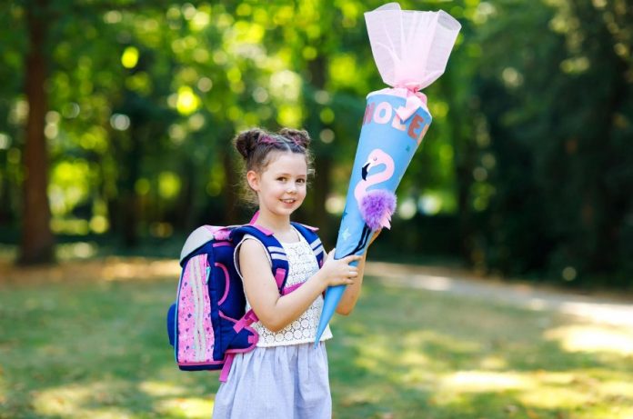 Schultüte germany school child