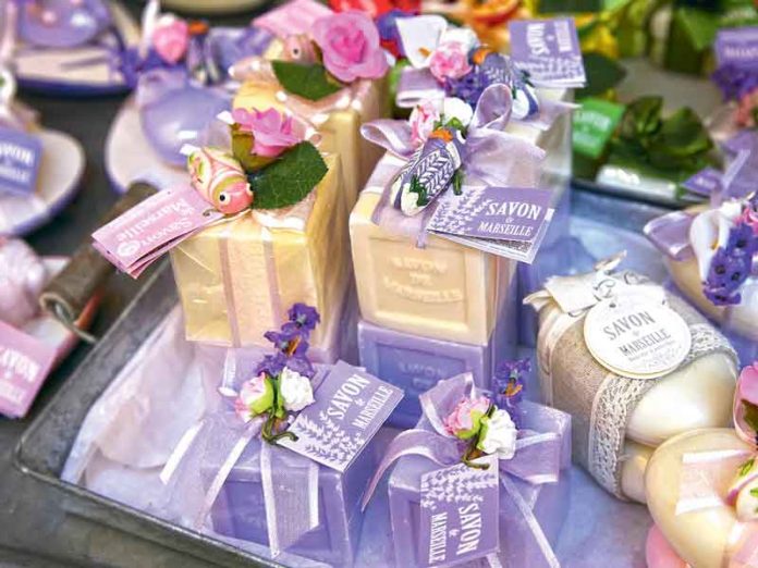 Top-5-Perfumeries-South-France-purple-soap-perfume